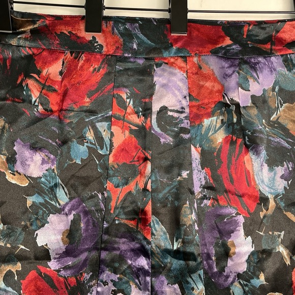 Jaclyn Black Red FLORAL Skirt 14 Marilyn Monroe Sexy Secretary Kick Pleat Artsy - Picture 10 of 16